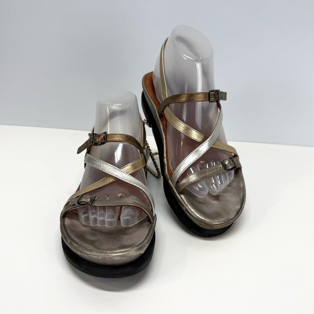 L’AMOUR DES PIEDS Tri-Metallic Strappy VERDUN Sandals size 8.
